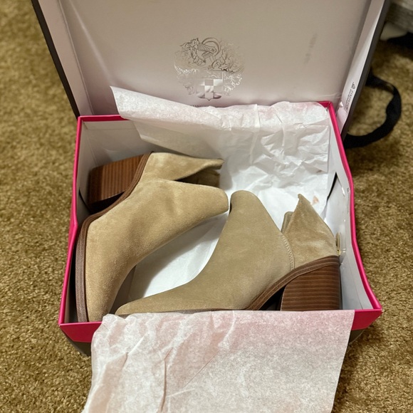 Vince Camino booties - Picture 3 of 4